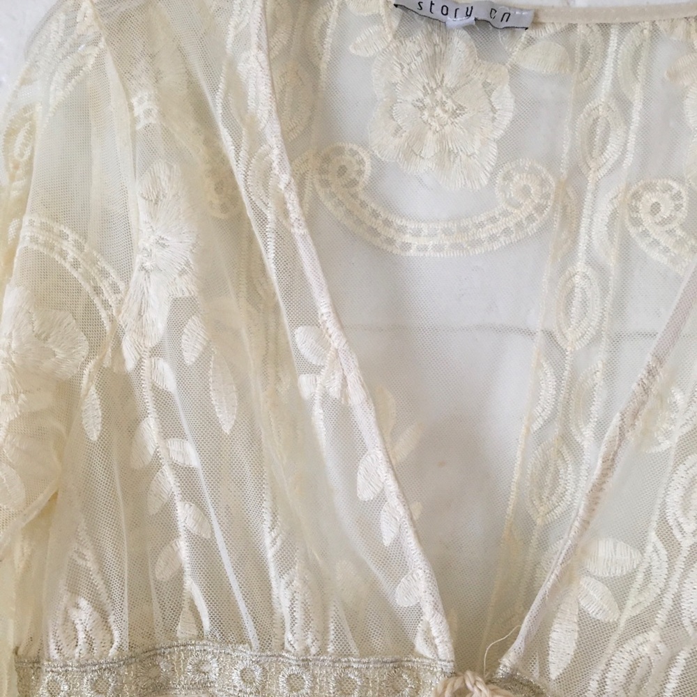 Elegant Cream Lace Dress - Picture 5 of 16